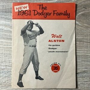 Vintage 1961 the dodger family pamphlet